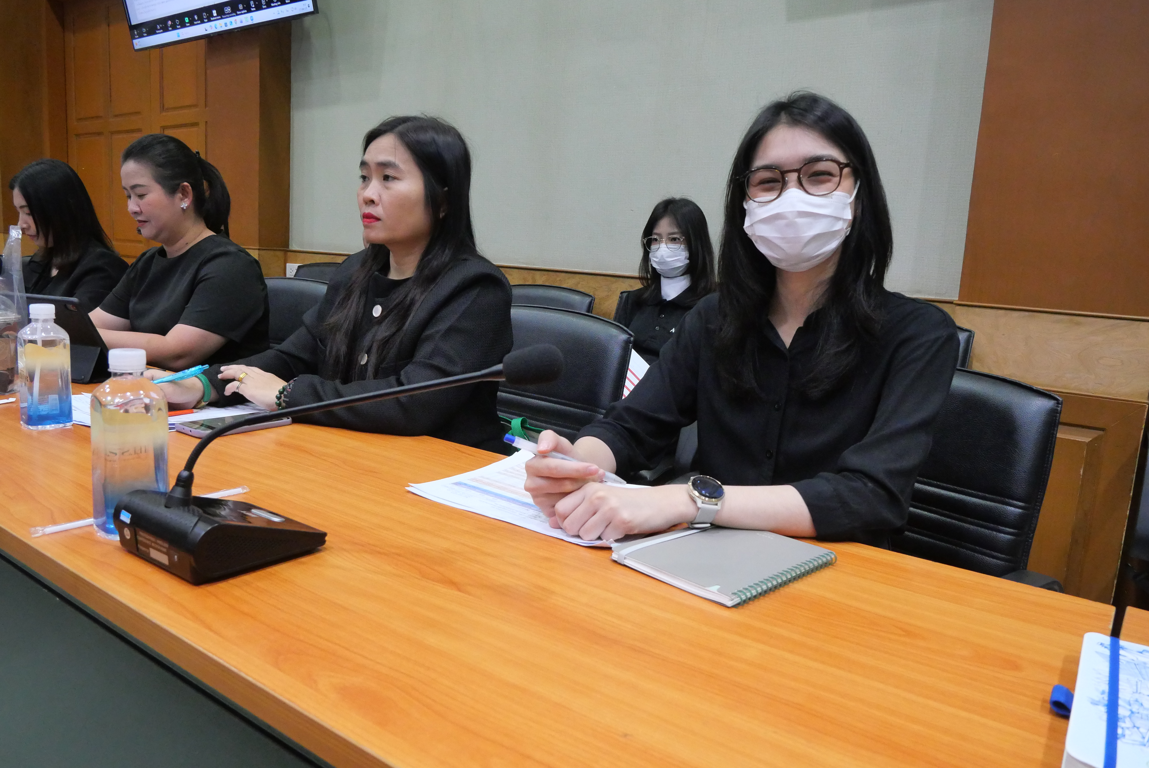 title - ประชุมคณะทำงานติดตามเร่งรัดการใช้จ่ายเงินงบประมาณประจำปีงบประมาณ พ.ศ. 2569 ของสำนักงานการปฏิรูปที่ดินเพื่อเกษตรกรรม ครั้งที่ 8/2568